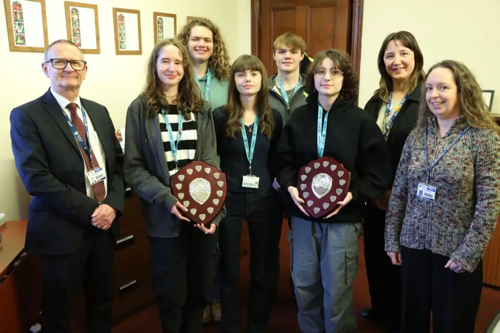 Northern Schools Debating competition. German and Spanish winners||||