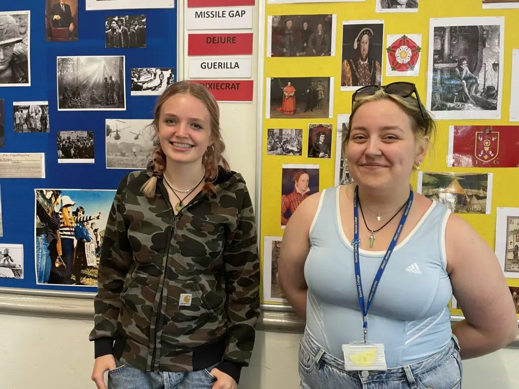 History students Caitlin and Nadia